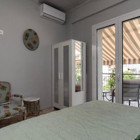 Artistic Apt In Vibrant Gazi With Large Terrace By Ghh Athens Exterior photo