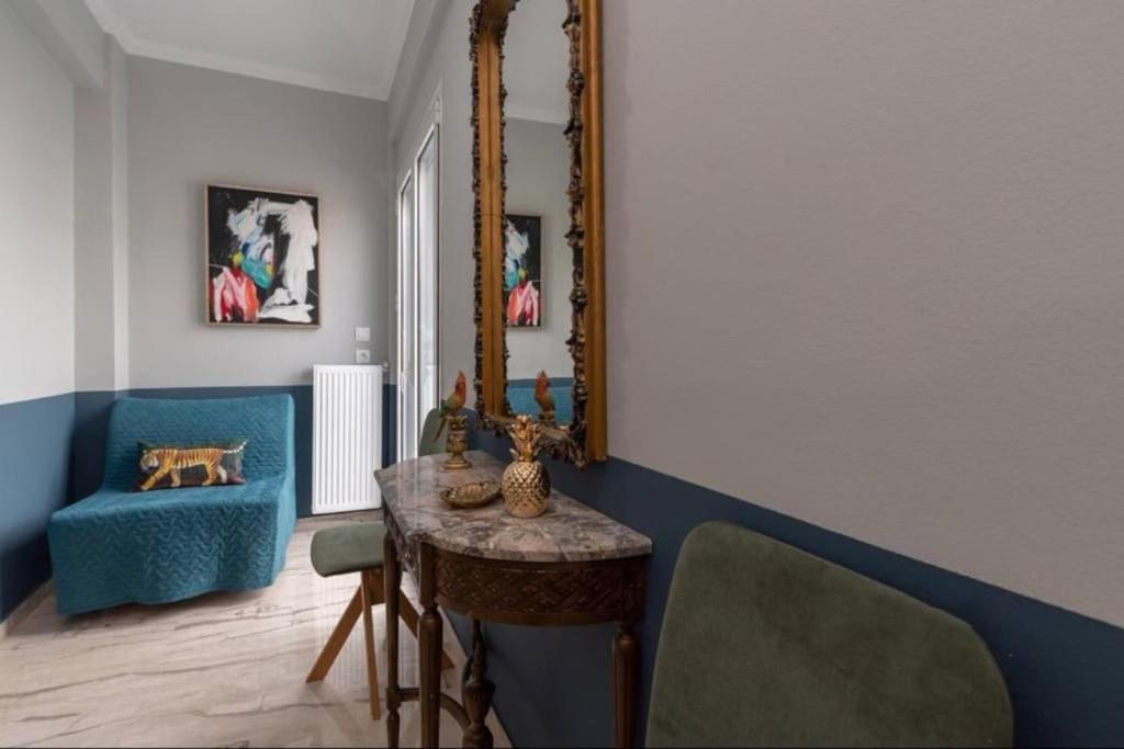 Artistic Apt In Vibrant Gazi With Large Terrace By Ghh Athens Exterior photo